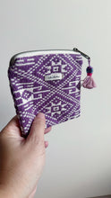 Load image into Gallery viewer, Pochette Quadrata - Geometrica viola
