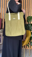 Carica l'immagine nel visualizzatore di Gallery, Tote Bag Tamalito - Verde Acido /  Dragon (Nippori)
