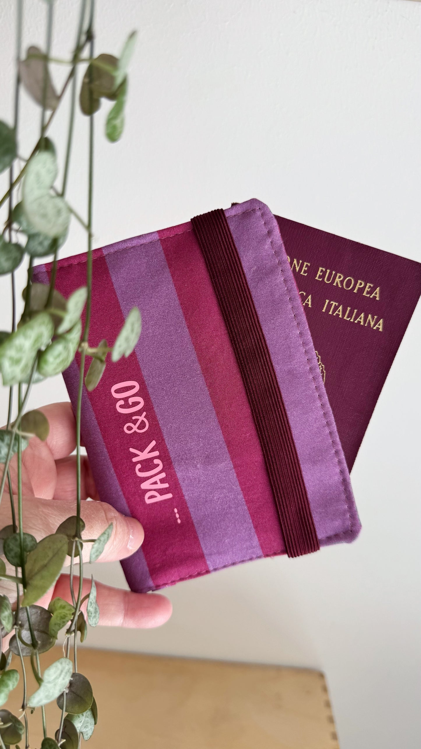 Porta Passaporto - Fucsia & Violetto (Stripes)