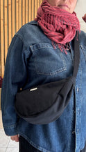 Carica l'immagine nel visualizzatore di Gallery, PRE-ORDINE Moon Bag - Nera /Gingko (Nippori)
