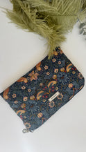 Carica l&#39;immagine nel visualizzatore di Gallery, Pochette trapuntata - foglie blue (Nippori)
