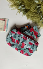 Load image into Gallery viewer, Pocket Pochette con tasca (Maxi) - Papaveri e Soffioni (interno verde)
