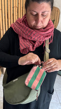 Carica l'immagine nel visualizzatore di Gallery, Duetto - Righe rosa e verde (Stripes)
