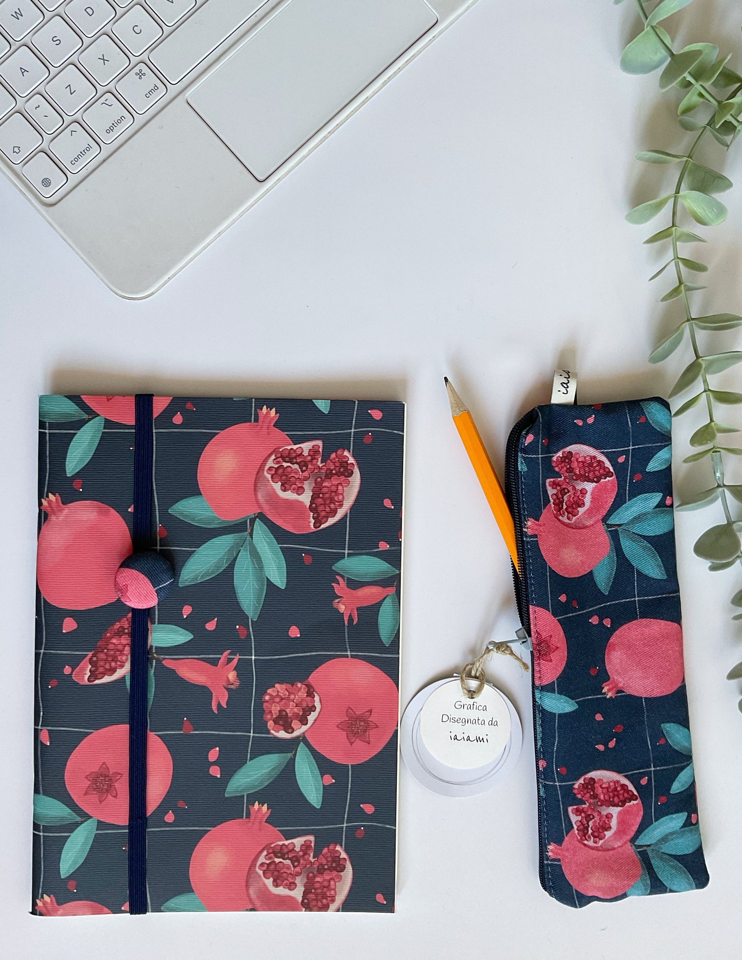 Quaderno A5 + Segnalibro + Astuccio Mini (Melograno)