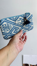 Load image into Gallery viewer, Pochette Mini - Geometrica blue
