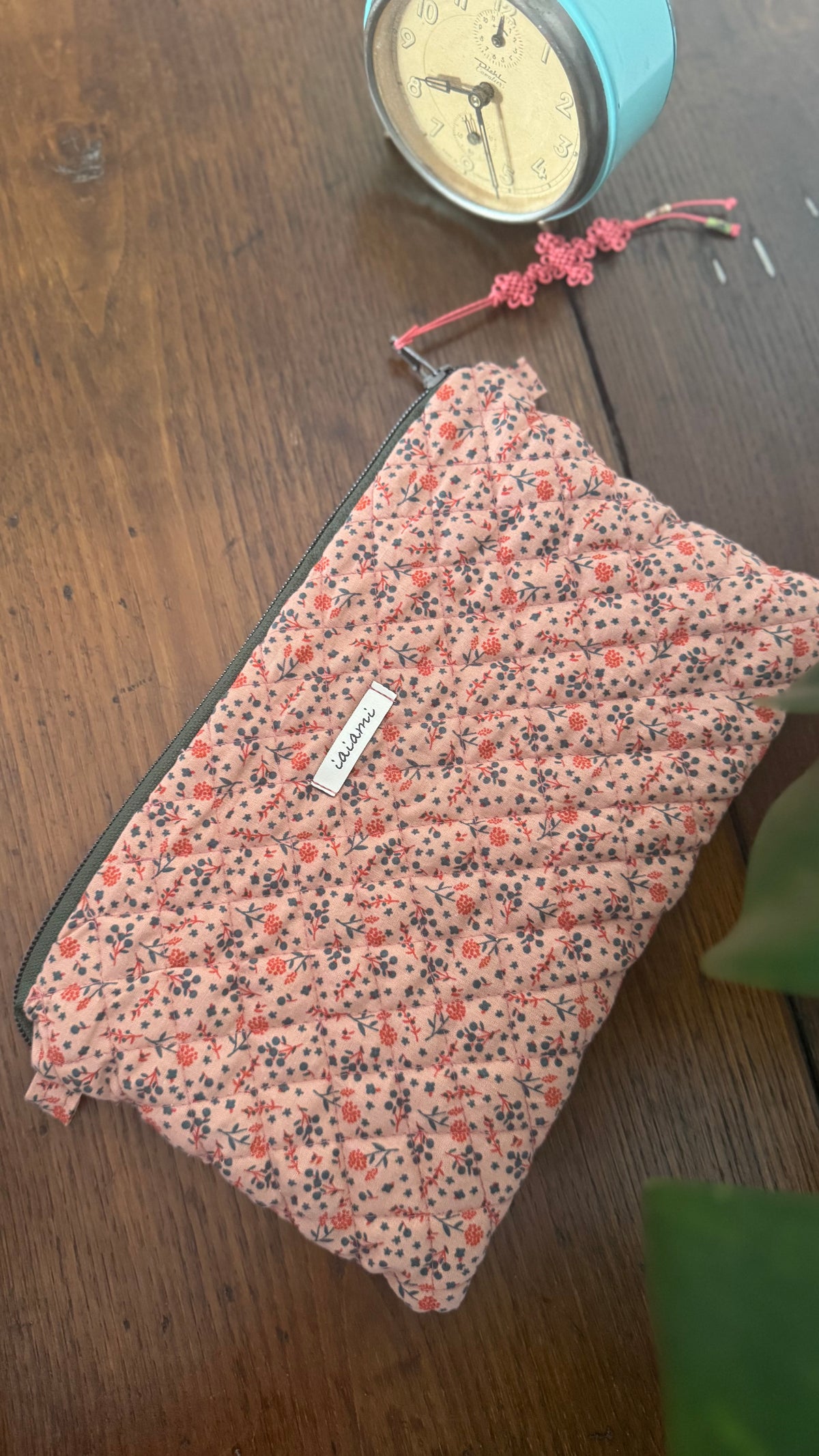Pochette trapuntata Maxi - Fiorellini foglie verdi con Maedeup nodino coreano(Hanbok)