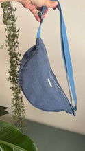 Carica l'immagine nel visualizzatore di Gallery, Moon Bag - Blue jeans /Origami (Nippori)

