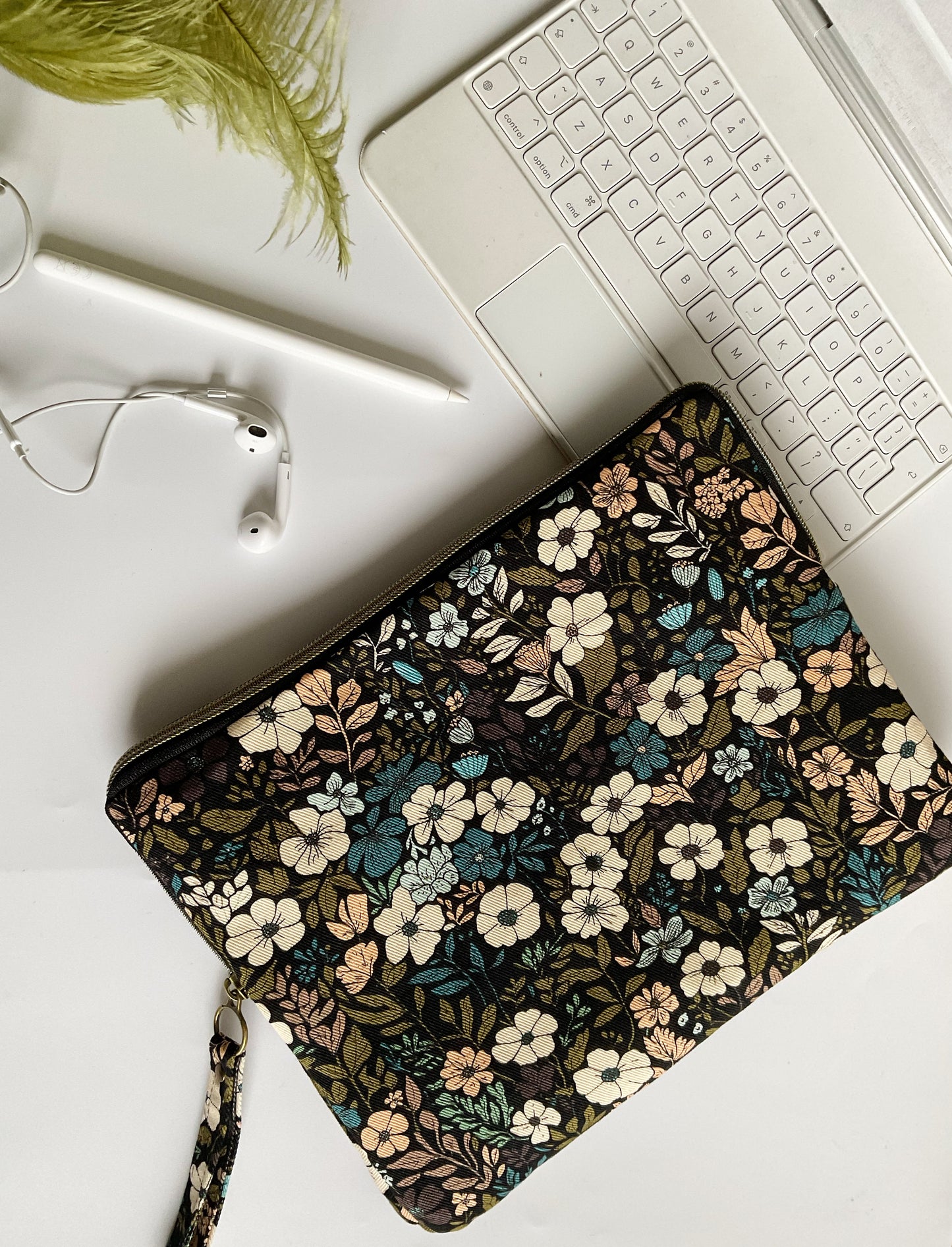 Custodia per Tablet/iPad (senza tasche) - Flower Harwest