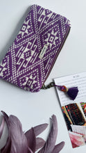 Carica l&#39;immagine nel visualizzatore di Gallery, Pochette Mini - Geometrica viola
