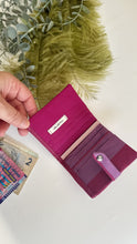 Carica l'immagine nel visualizzatore di Gallery, Komono - Fucsia &amp; Violetto (Stripes)
