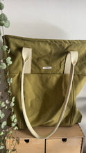 Carica l'immagine nel visualizzatore di Gallery, Tote Bag Tamalito - Verde Acido /  Dragon (Nippori)
