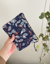 Carica l&#39;immagine nel visualizzatore di Gallery, Kindle Cover - SEREIN BRANCHLET
