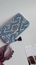 Load and play video in Gallery viewer, Pochette Mini - Geometrica blue
