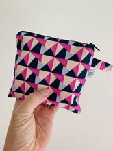 Load image into Gallery viewer, Pochette  - Geometrica malva
